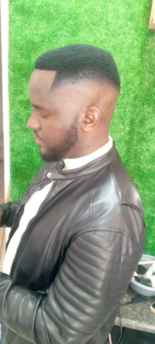 Sharp line-up and clean hairline